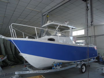 China Small Aluminum Fishing Boats With Center Console , 3 Years Warranty supplier